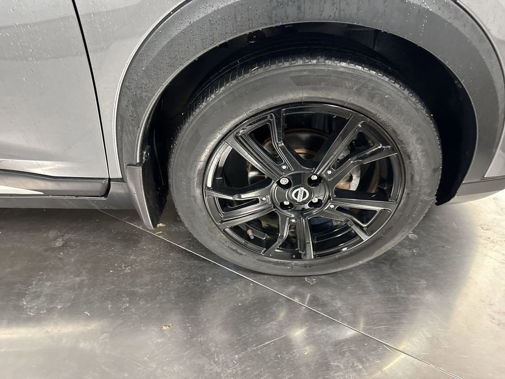 Used 2020 Nissan Kicks SR image 14