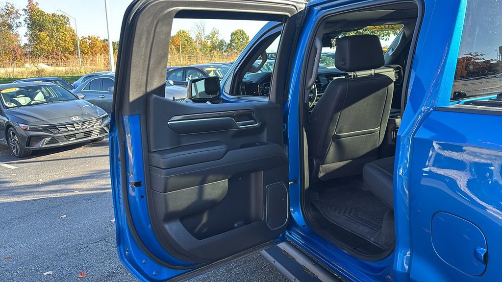 Used 2022 Chevrolet Silverado 1500 LT Trail Boss w/ LT Trail Boss Premium Package image 28