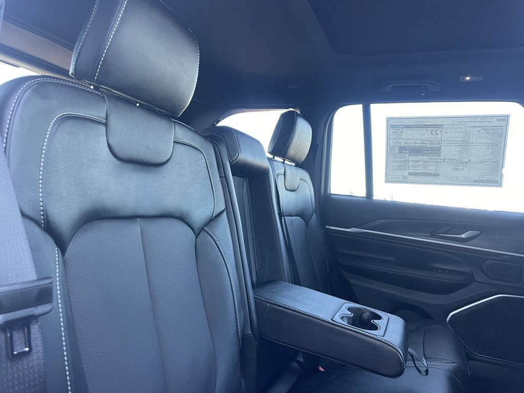 New 2026 Jeep Grand Cherokee Limited AWD/4WD image 26