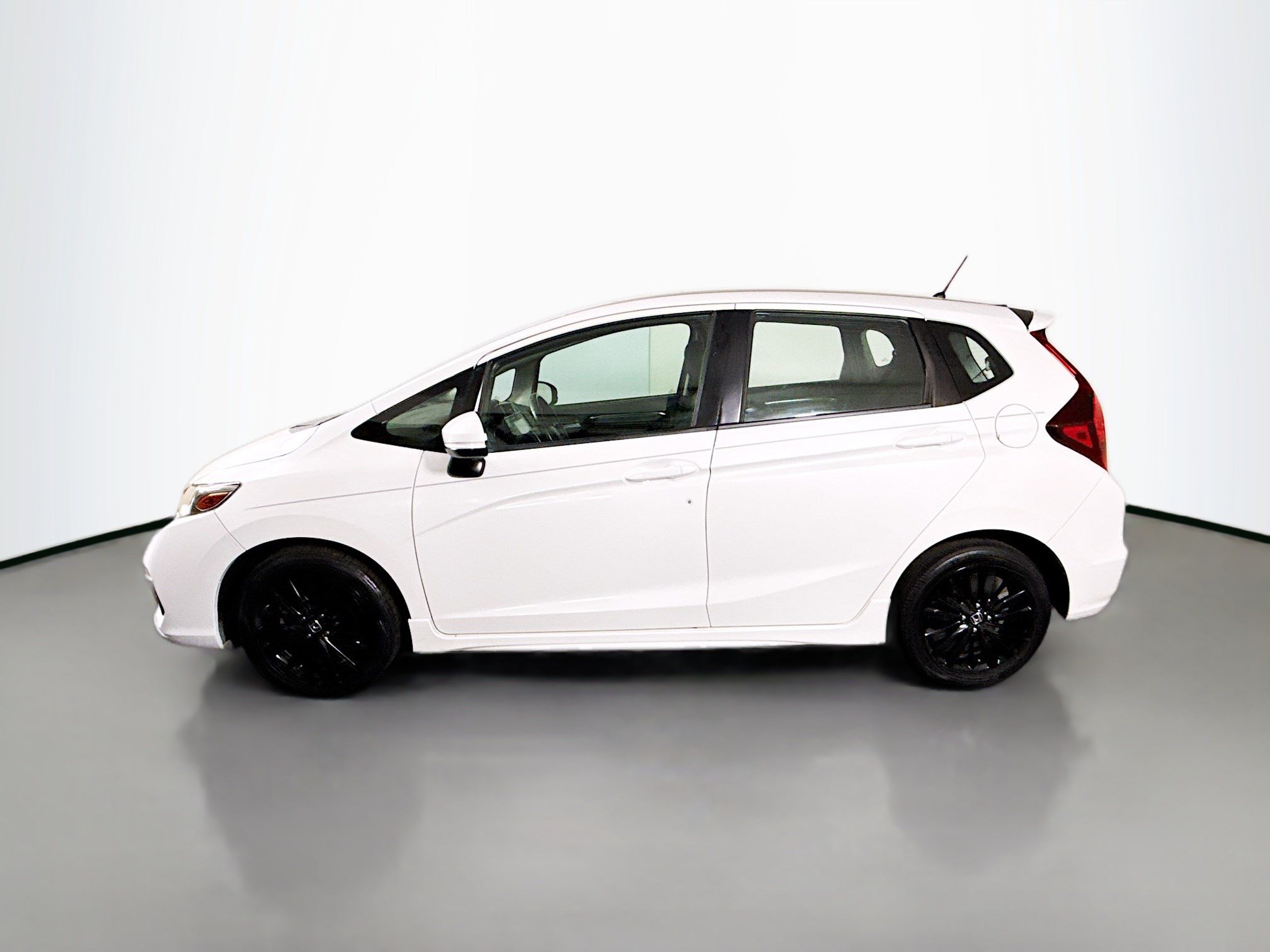 Used 2018 Honda Fit Sport image 6