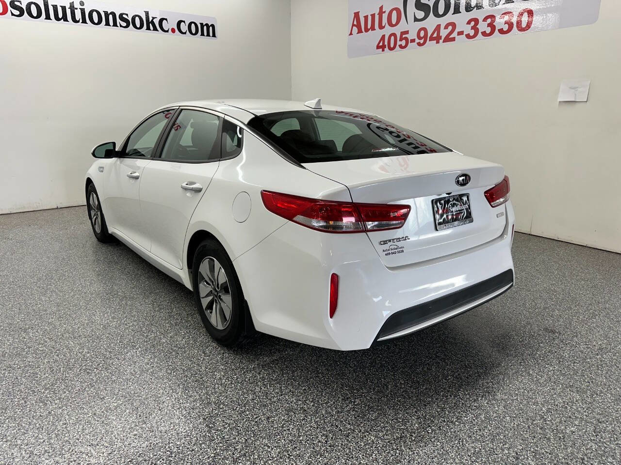Used 2018 Kia Optima Premium w/ Convenience Package image 5