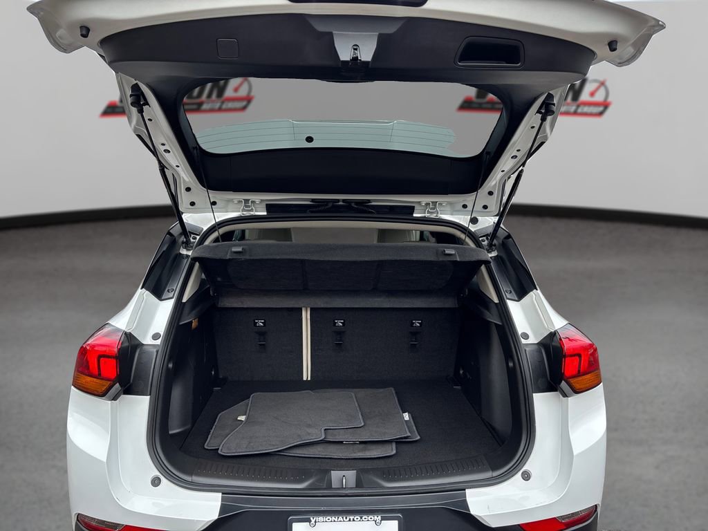 Used 2023 Buick Encore GX Select image 11