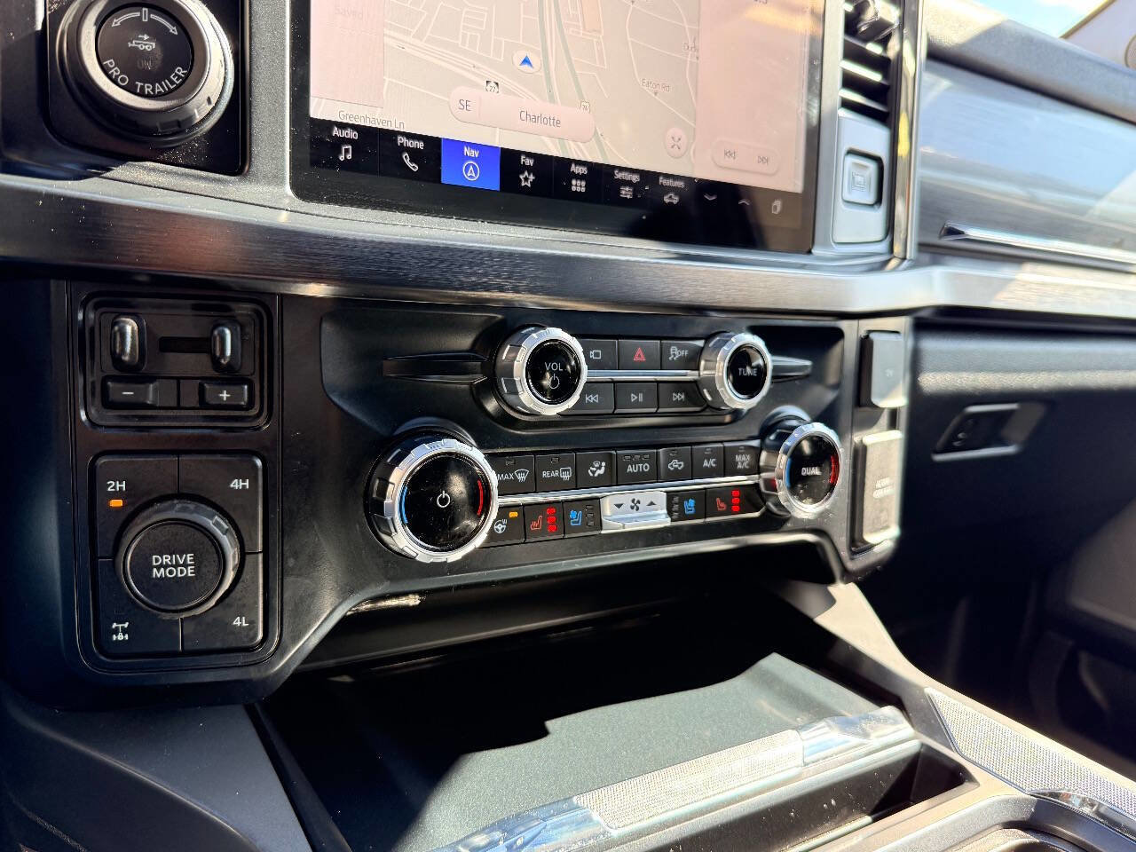 Used 2025 Ford F250 Lariat w/ Lariat Ultimate Package image 32
