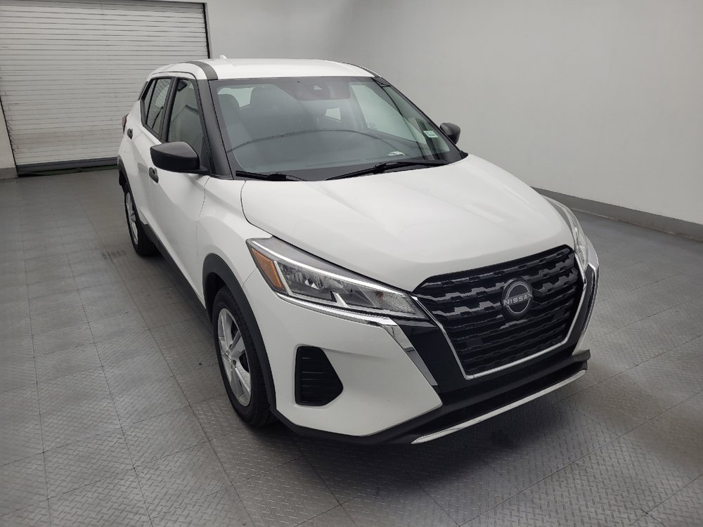 Used 2022 Nissan Kicks S FWD image 13