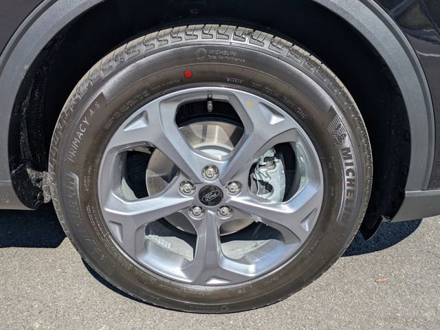 Certified 2026 Ford Escape ST-Line w/ Tech Pack #1 FWD image 11