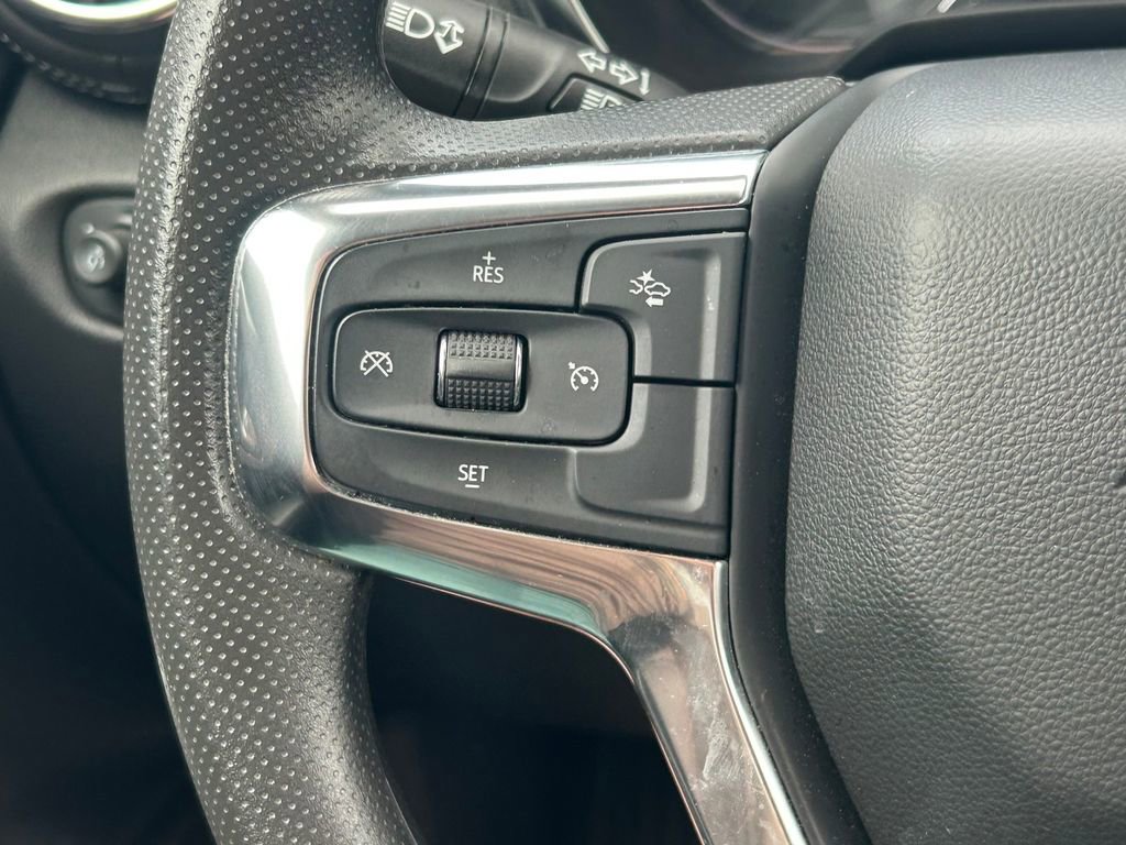 Used 2025 Chevrolet Blazer LT FWD image 34