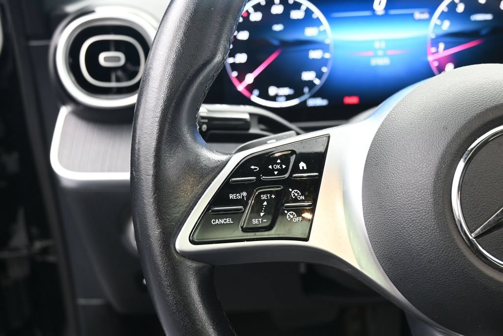 Used 2025 Mercedes-Benz C 300 Sedan image 22