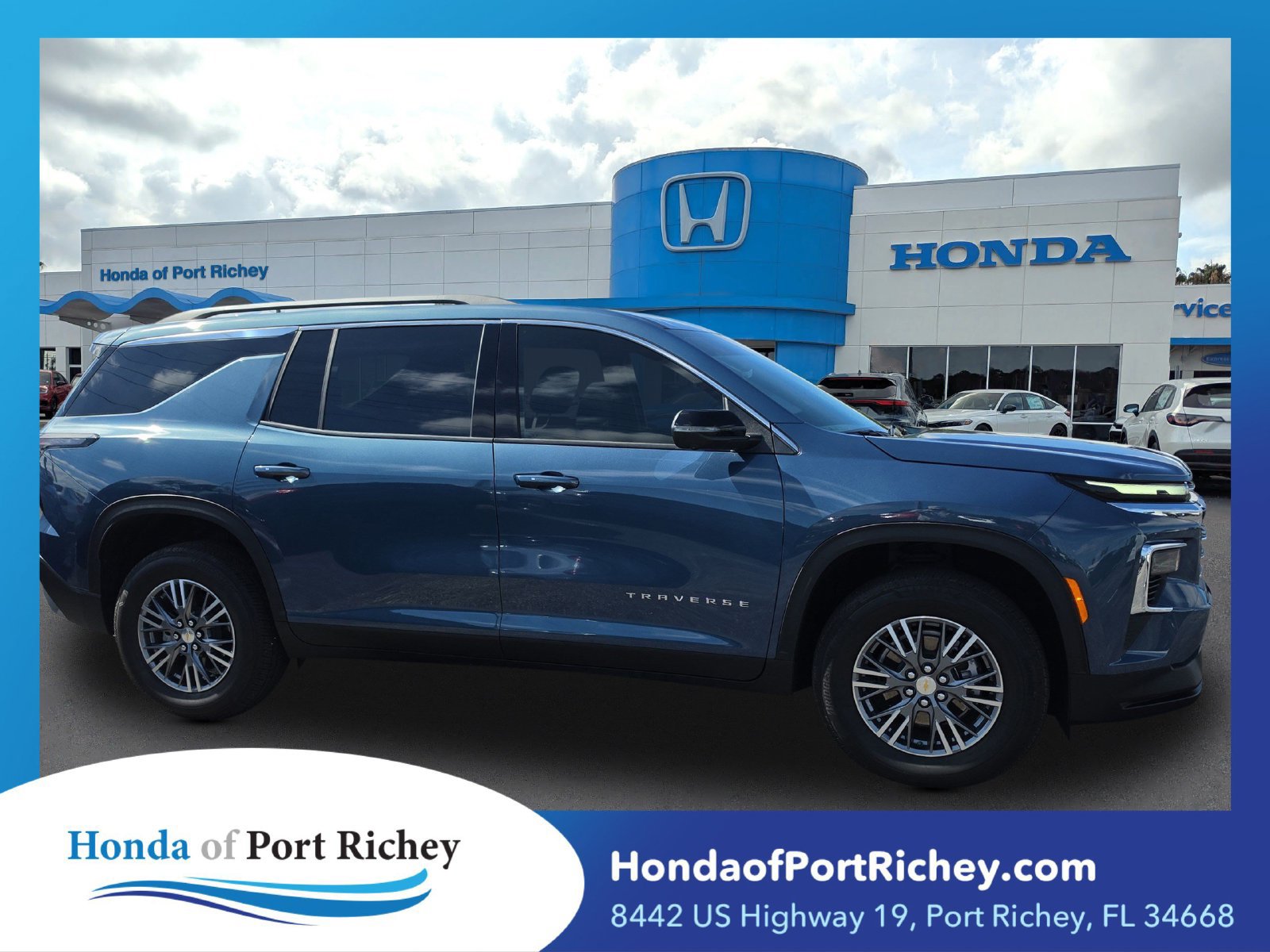 Used 2026 Chevrolet Traverse LT w/ Driver Confidence Package