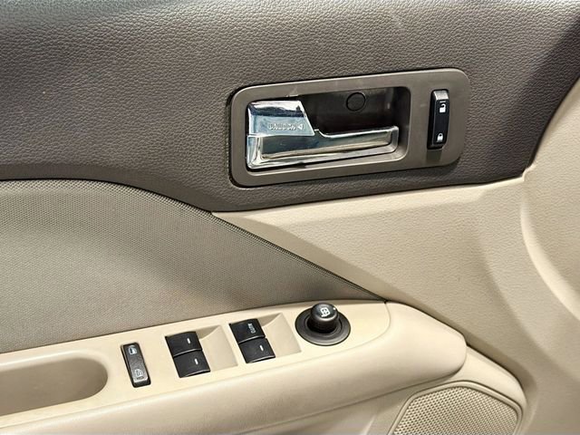 Used 2012 Ford Fusion S FWD image 12