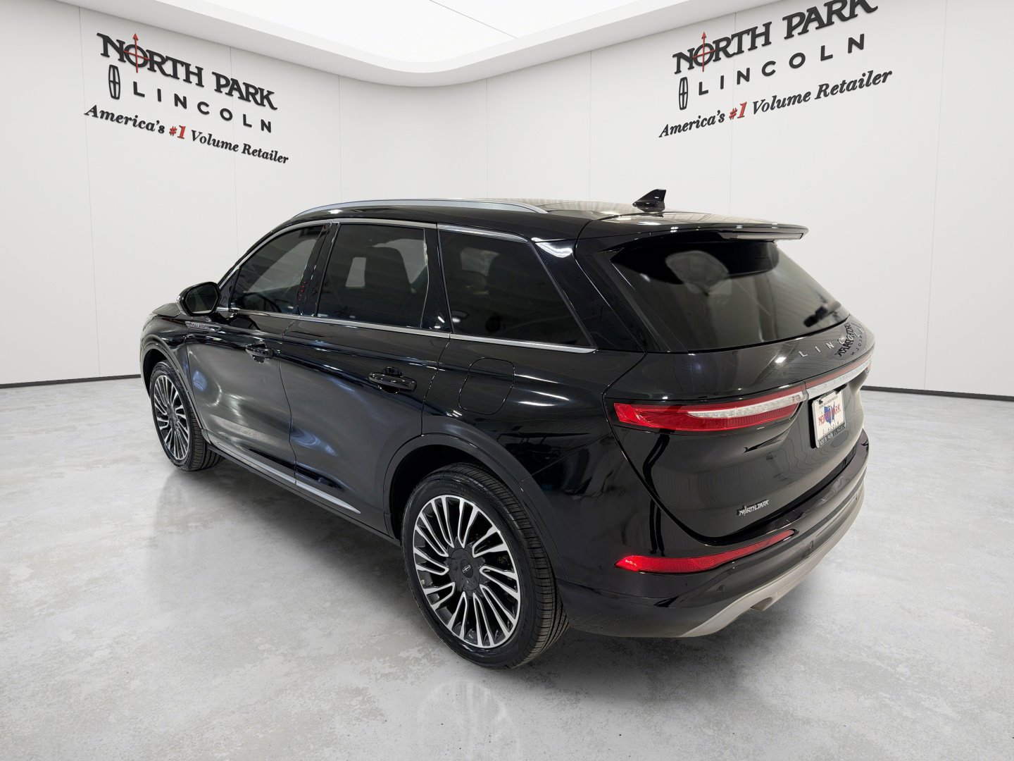 Used 2022 Lincoln Corsair Reserve w/ Sport Package AWD/4WD image 26