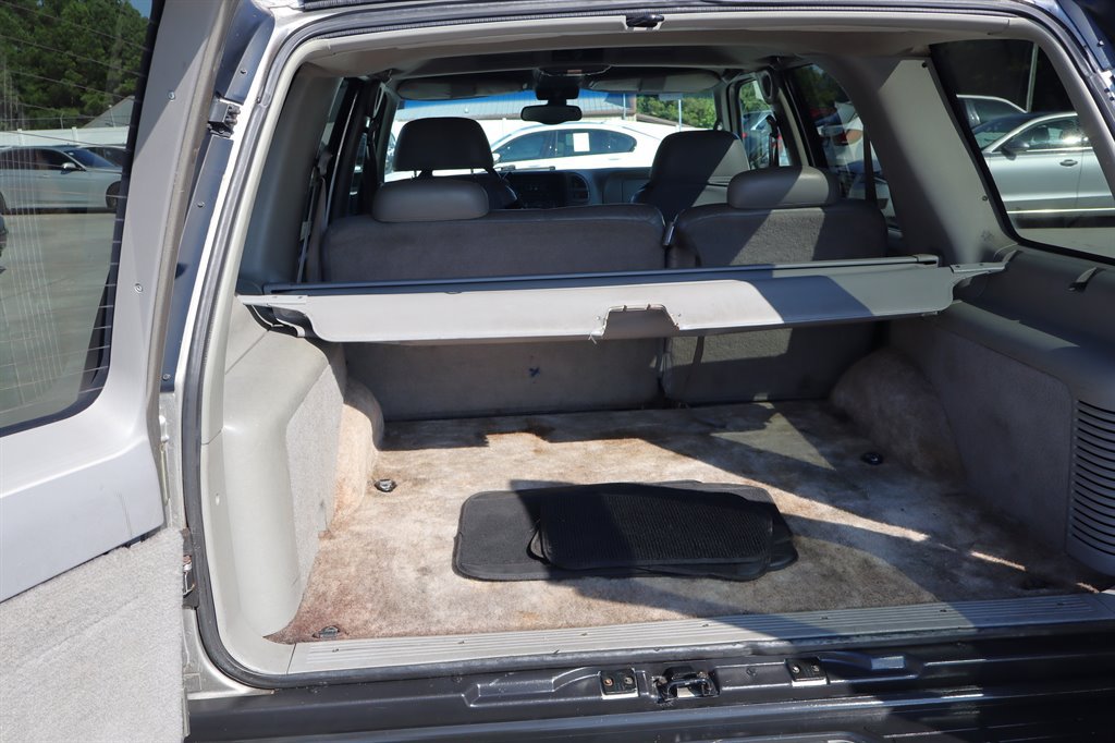 Used 1999 GMC Yukon 4WD 4-Door w/ Marketing Opt Pkg 5 image 34