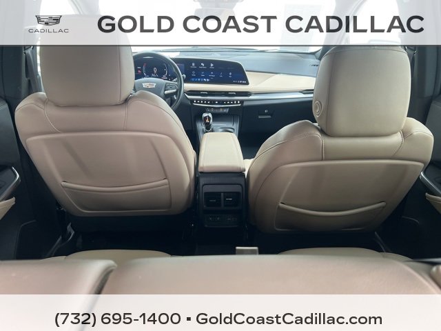 Certified 2024 Cadillac XT4 Luxury w/ Cold Weather Package image 12
