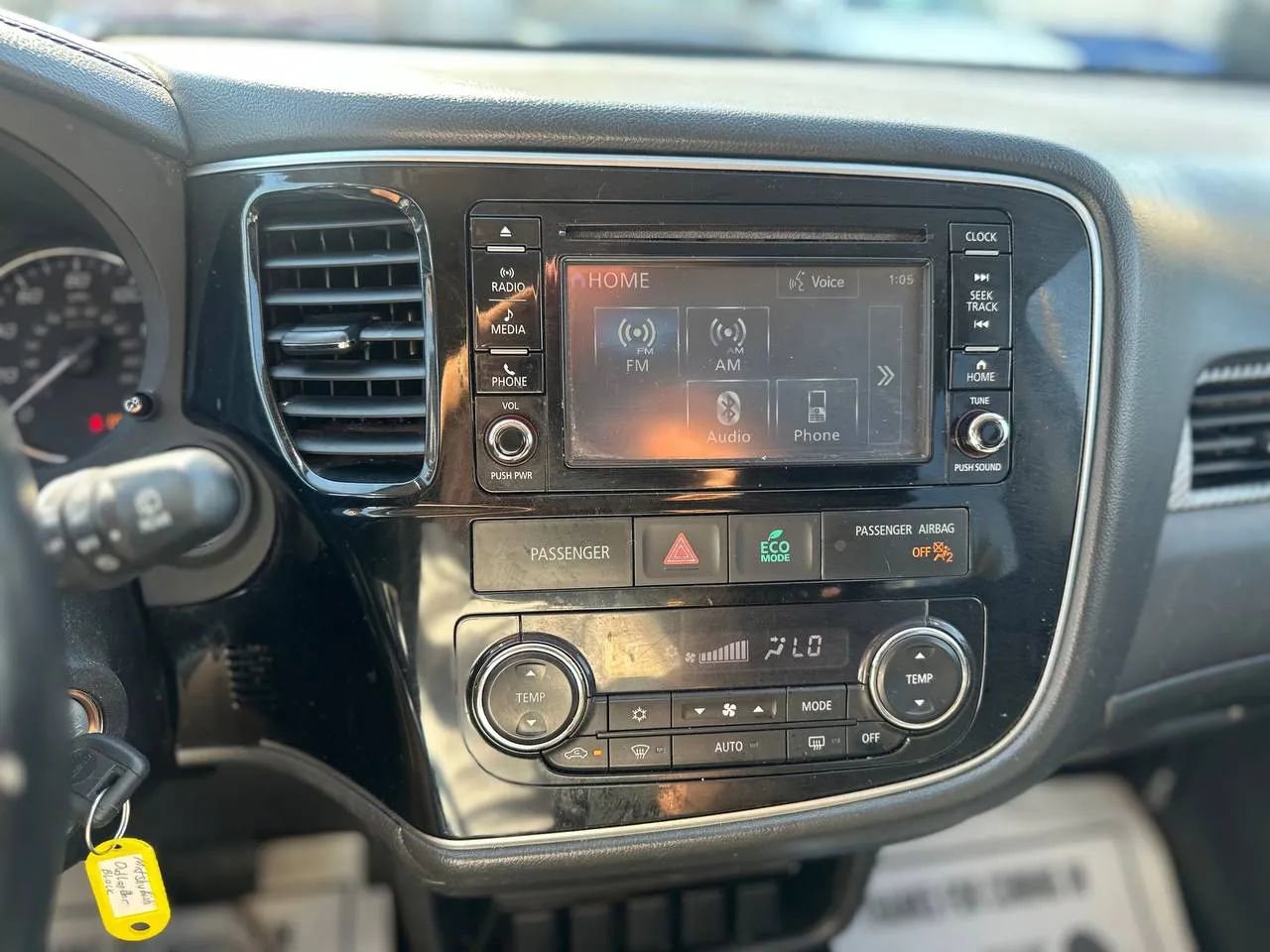 Used 2017 Mitsubishi Outlander ES image 41