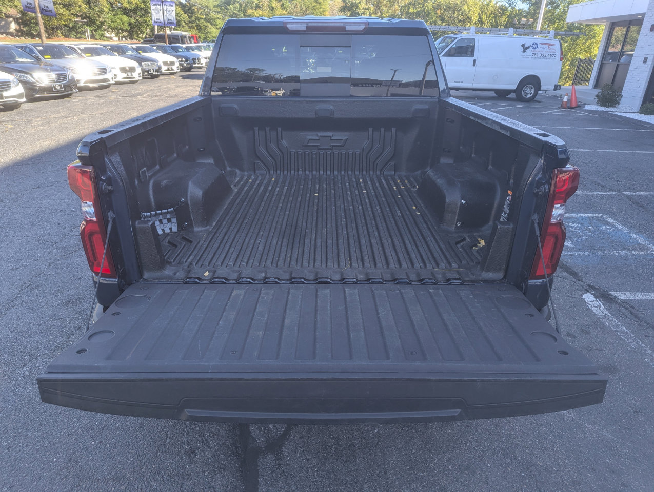 Used 2021 Chevrolet Silverado 1500 LTZ w/ Z71 Off-Road Package image 43