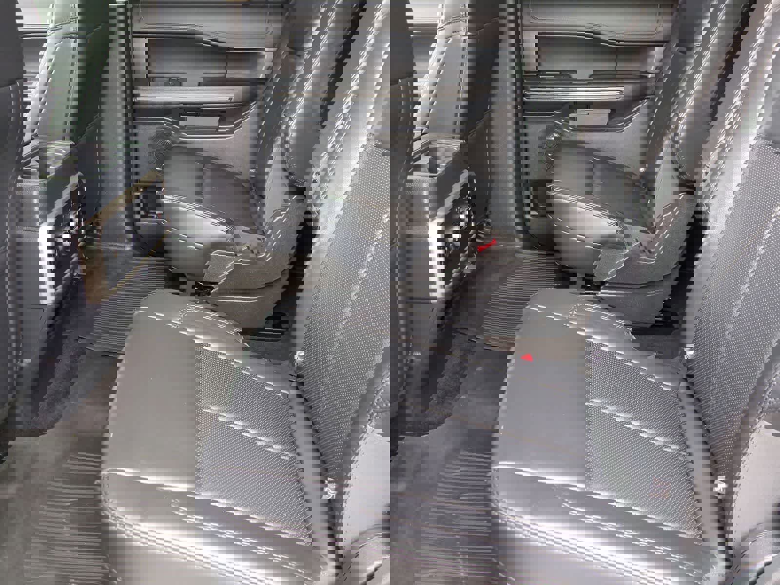 Used 2023 Ford Expedition Max XLT image 19