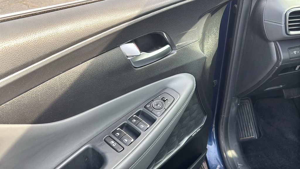 Used 2023 Hyundai Santa Fe SEL w/ Premium Package image 14