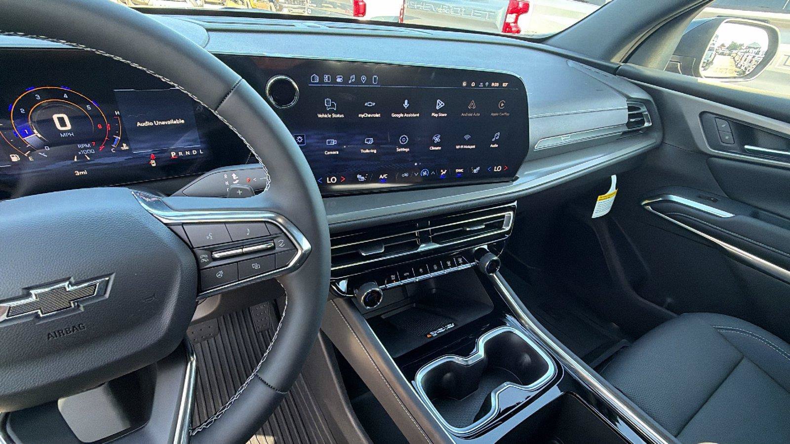 New 2027 Chevrolet Traverse LT w/ Midnight/Sport Edition FWD image 19