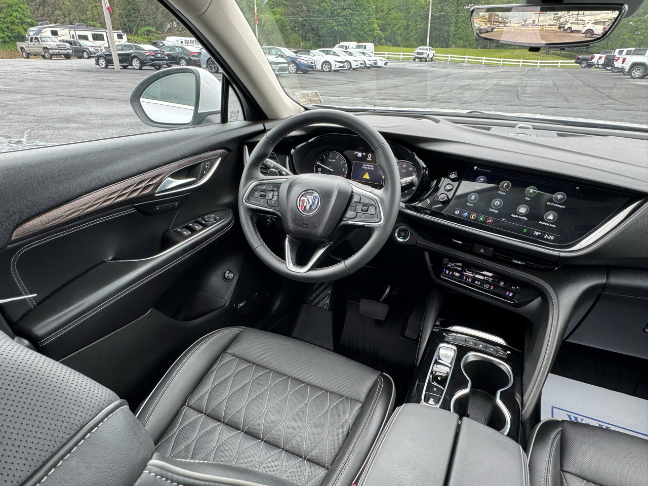 Used 2023 Buick Envision Avenir image 24