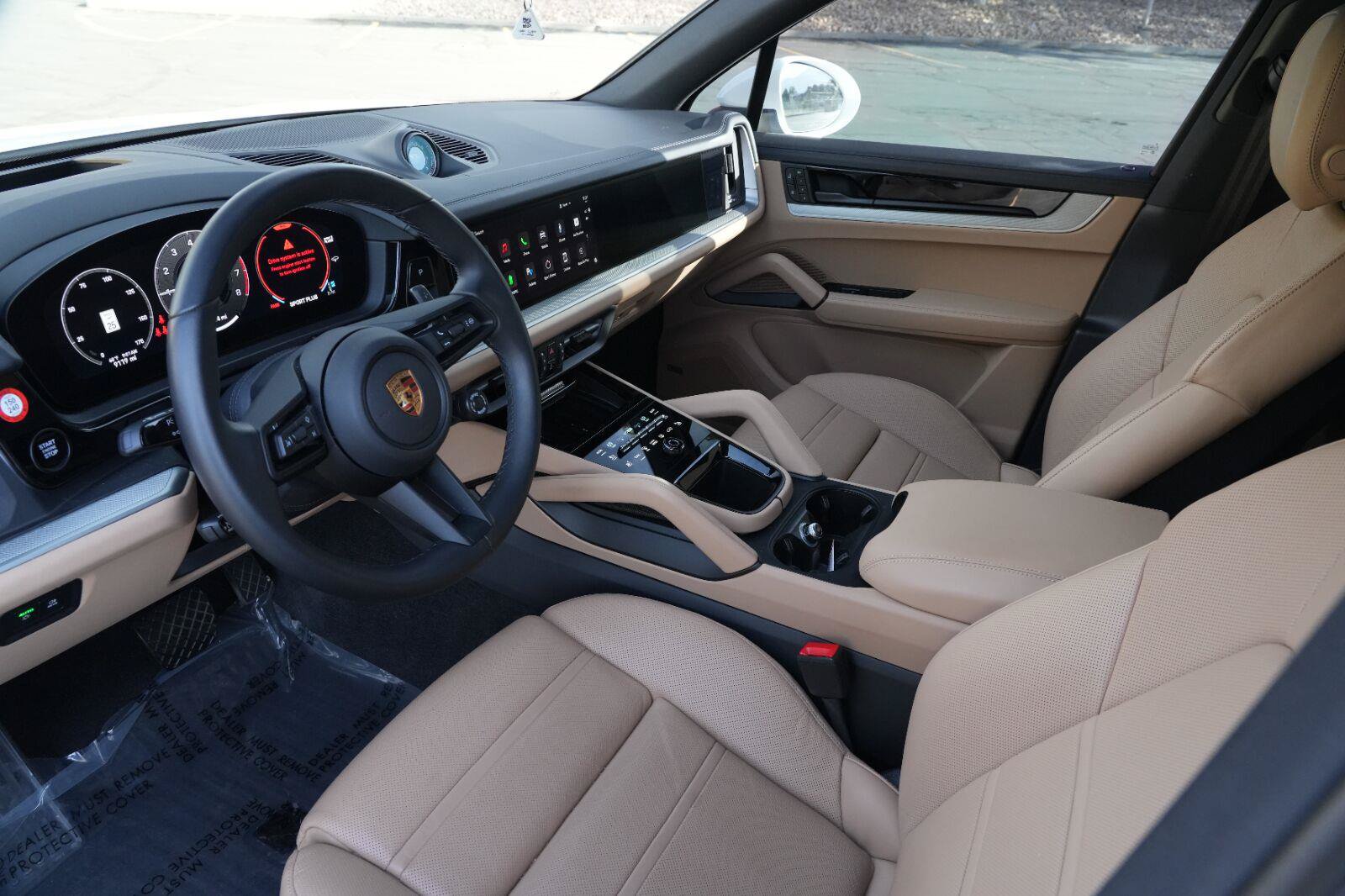 Used 2024 Porsche Cayenne AWD/4WD image 8