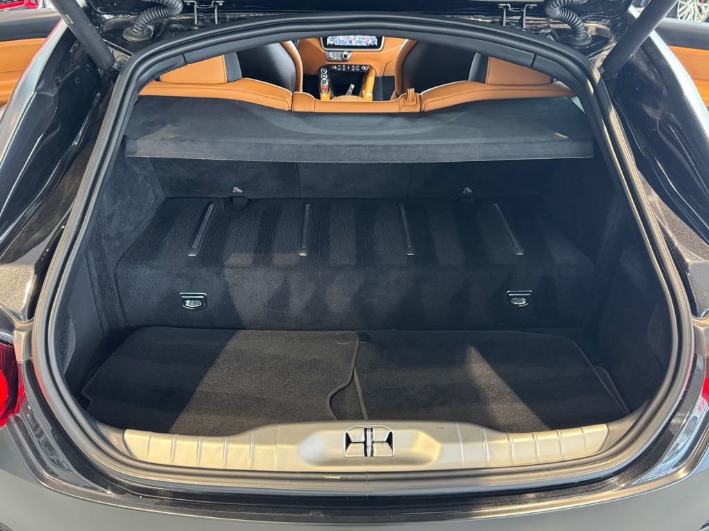 Used 2018 Ferrari GTC4Lusso T image 22