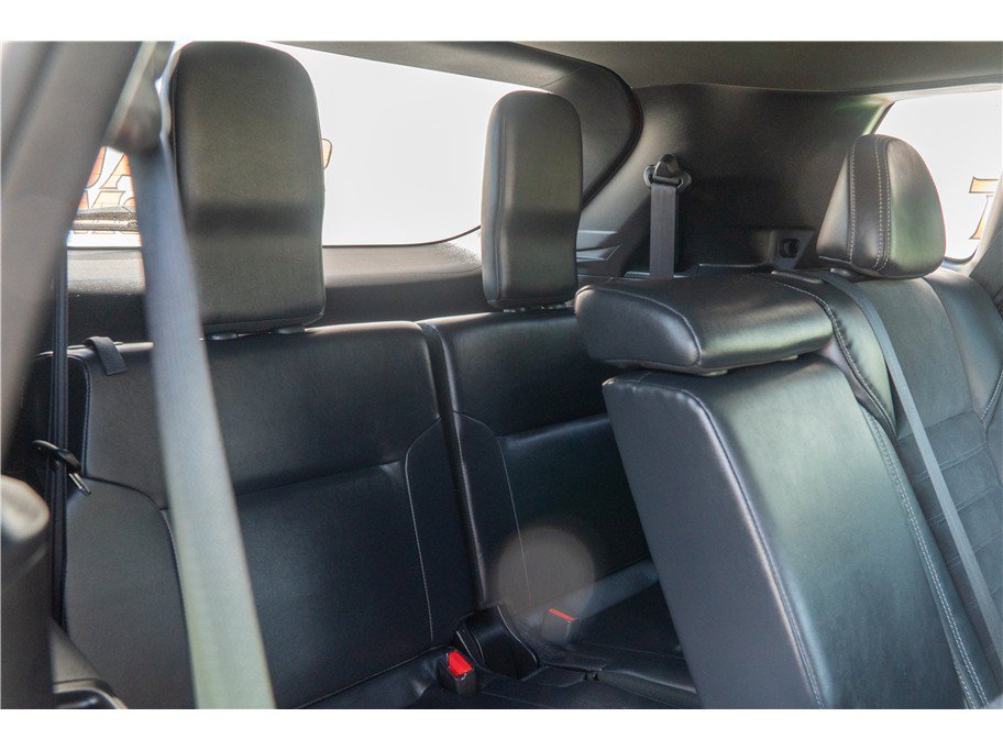 Used 2023 Mitsubishi Outlander SE Black Edition AWD/4WD image 2