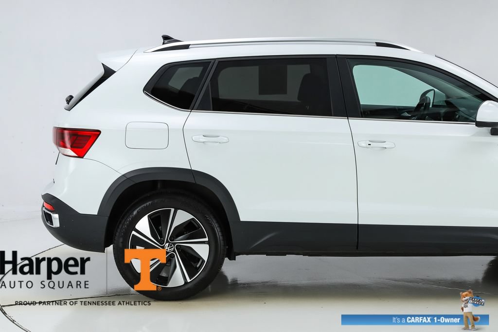 Used 2024 Volkswagen Taos SE w/ Panoramic Sunroof Package AWD/4WD image 48