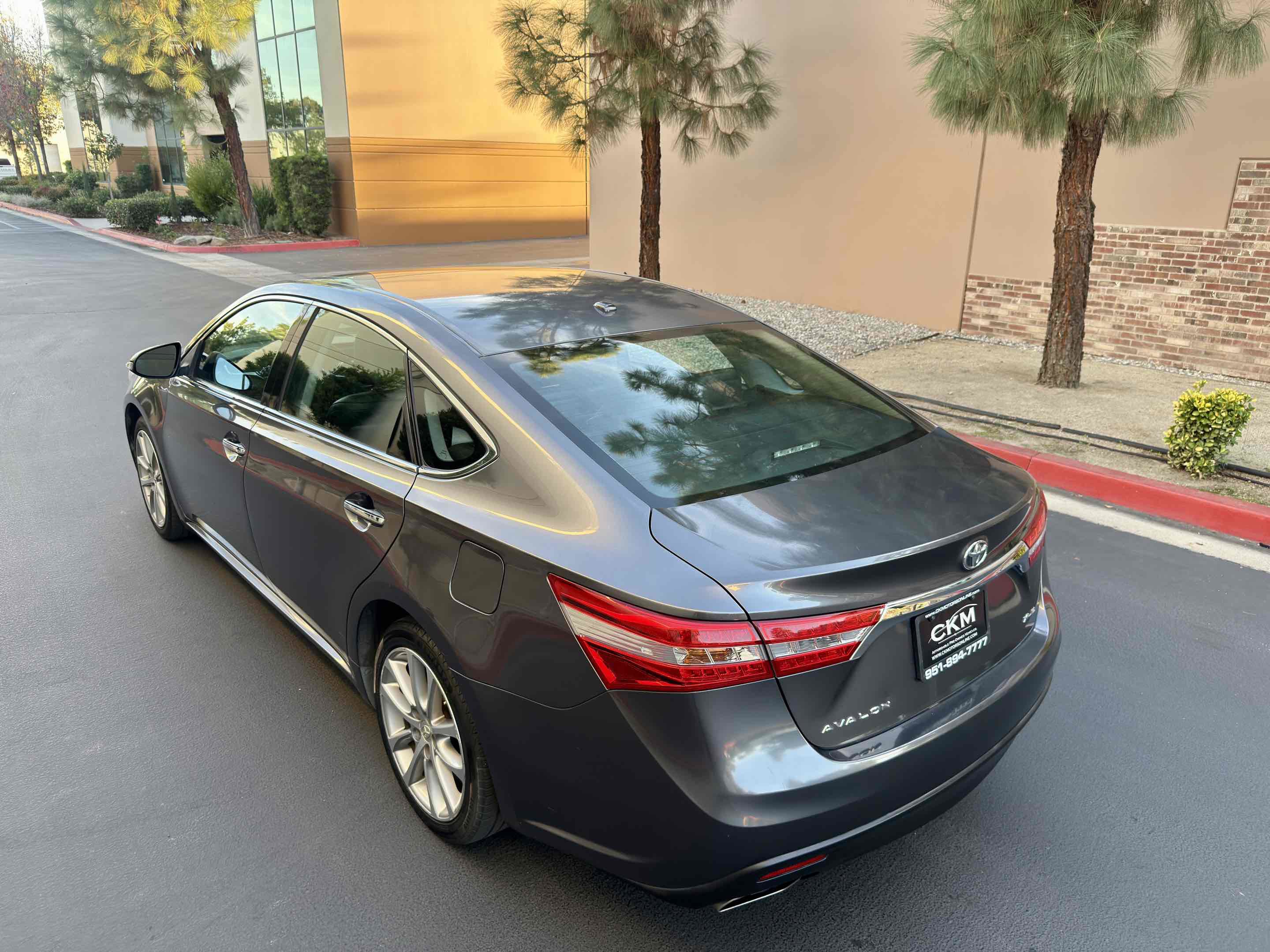 Used 2014 Toyota Avalon XLE Touring image 15