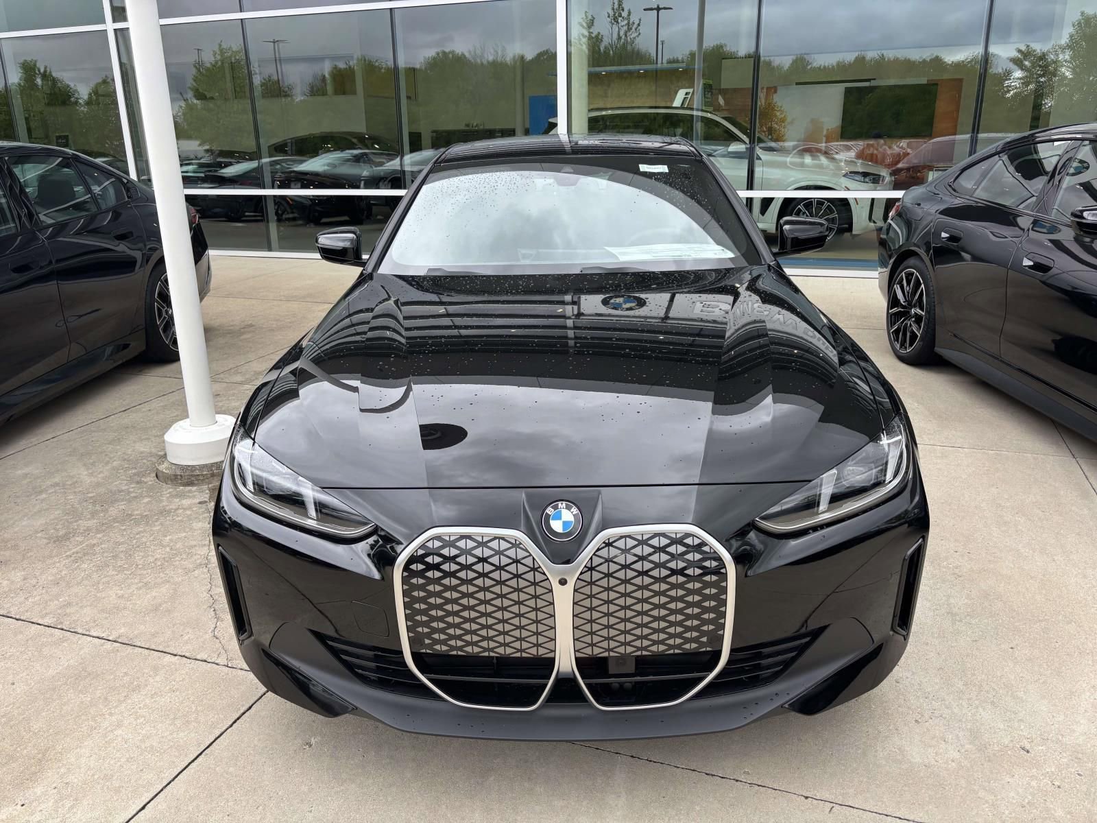 New 2026 BMW i4 xDrive40i AWD/4WD image 2