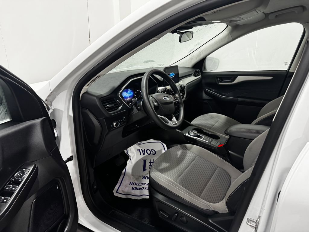 Used 2022 Ford Escape SE FWD image 15