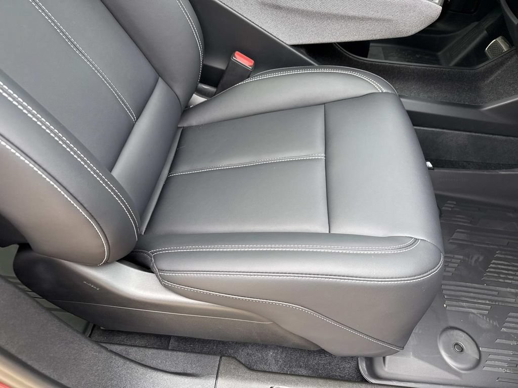 New 2026 Cadillac Optiq Sport 1 w/ LPO, Floor Liner Package AWD/4WD image 10