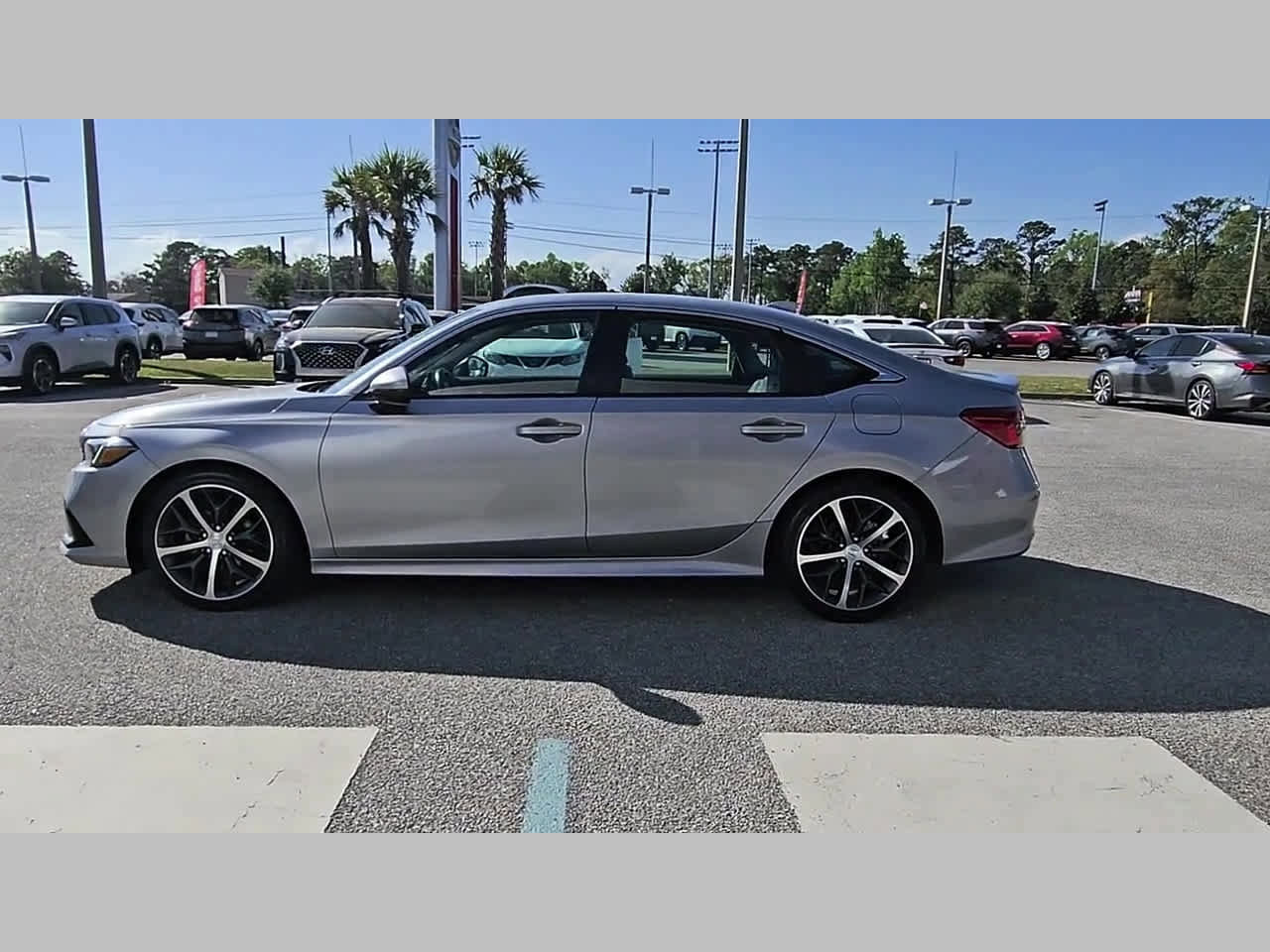 Used 2022 Honda Civic Touring image 25