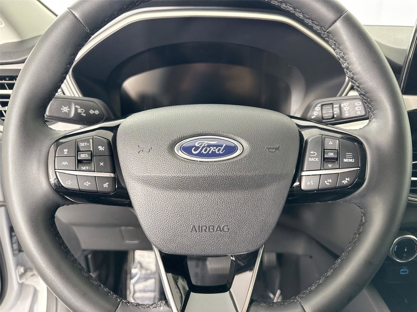 Used 2022 Ford Escape SEL w/ Technology Package image 17