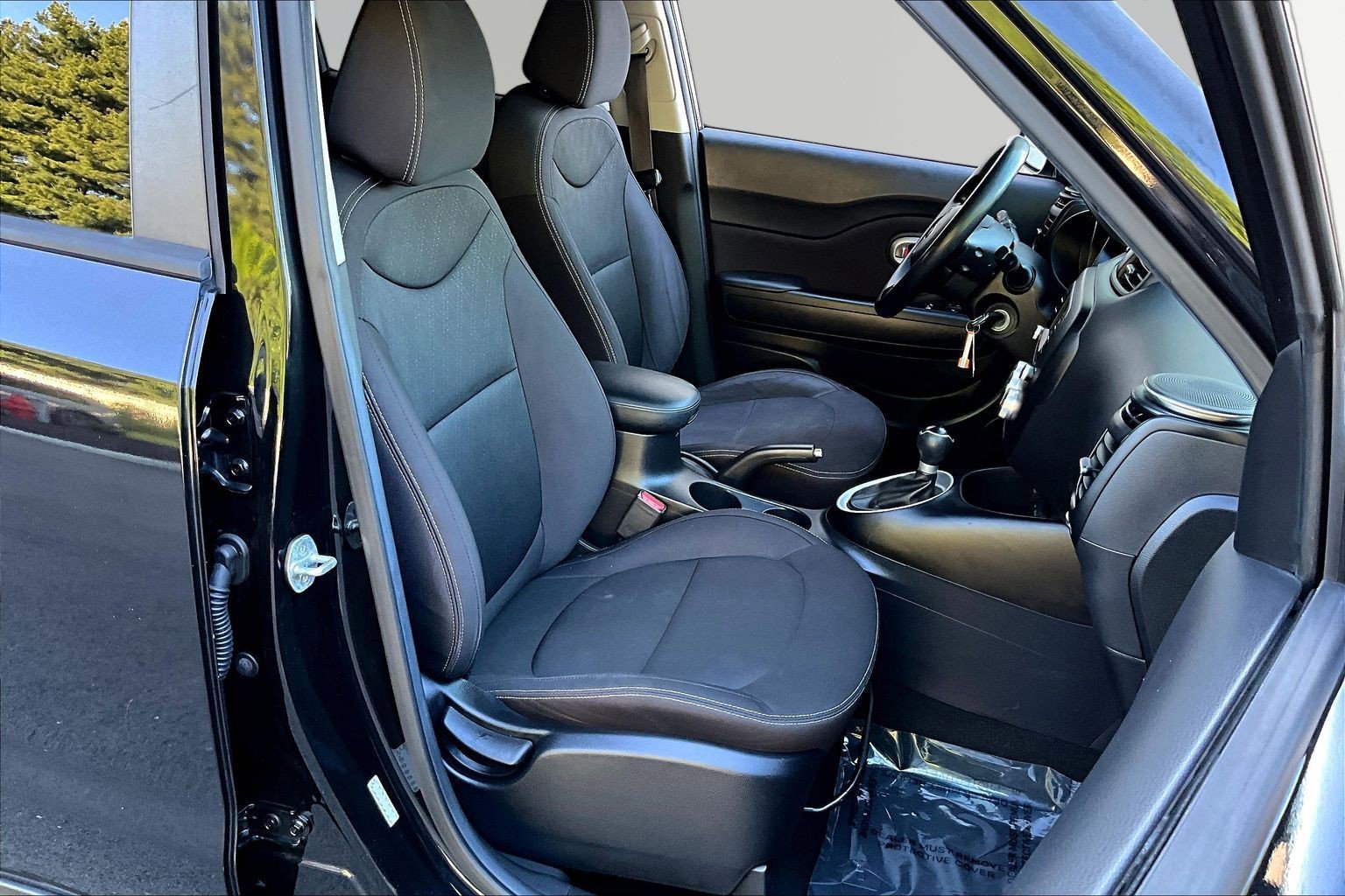 Used 2017 Kia Soul FWD image 28