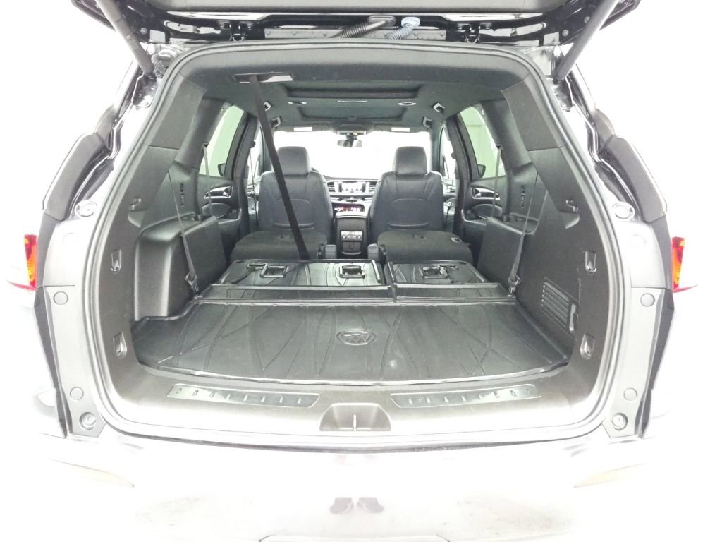Used 2023 Buick Enclave Essence w/ Experience Buick Package AWD/4WD image 57