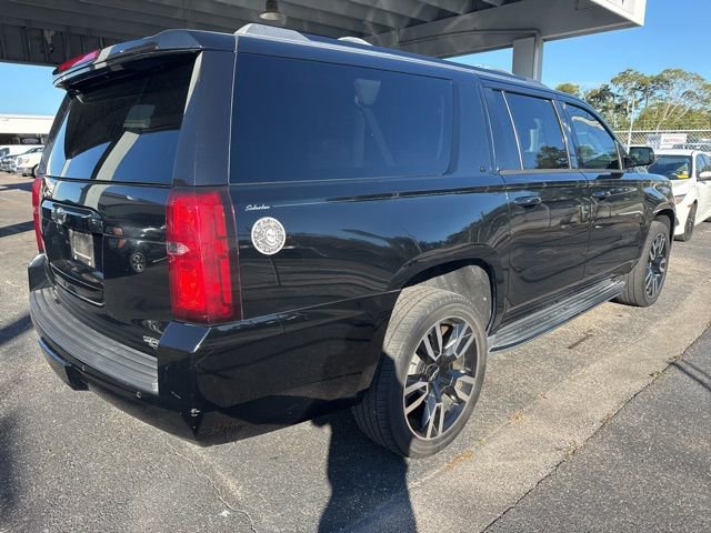 Used 2018 Chevrolet Suburban LT w/ Luxury Package image 2