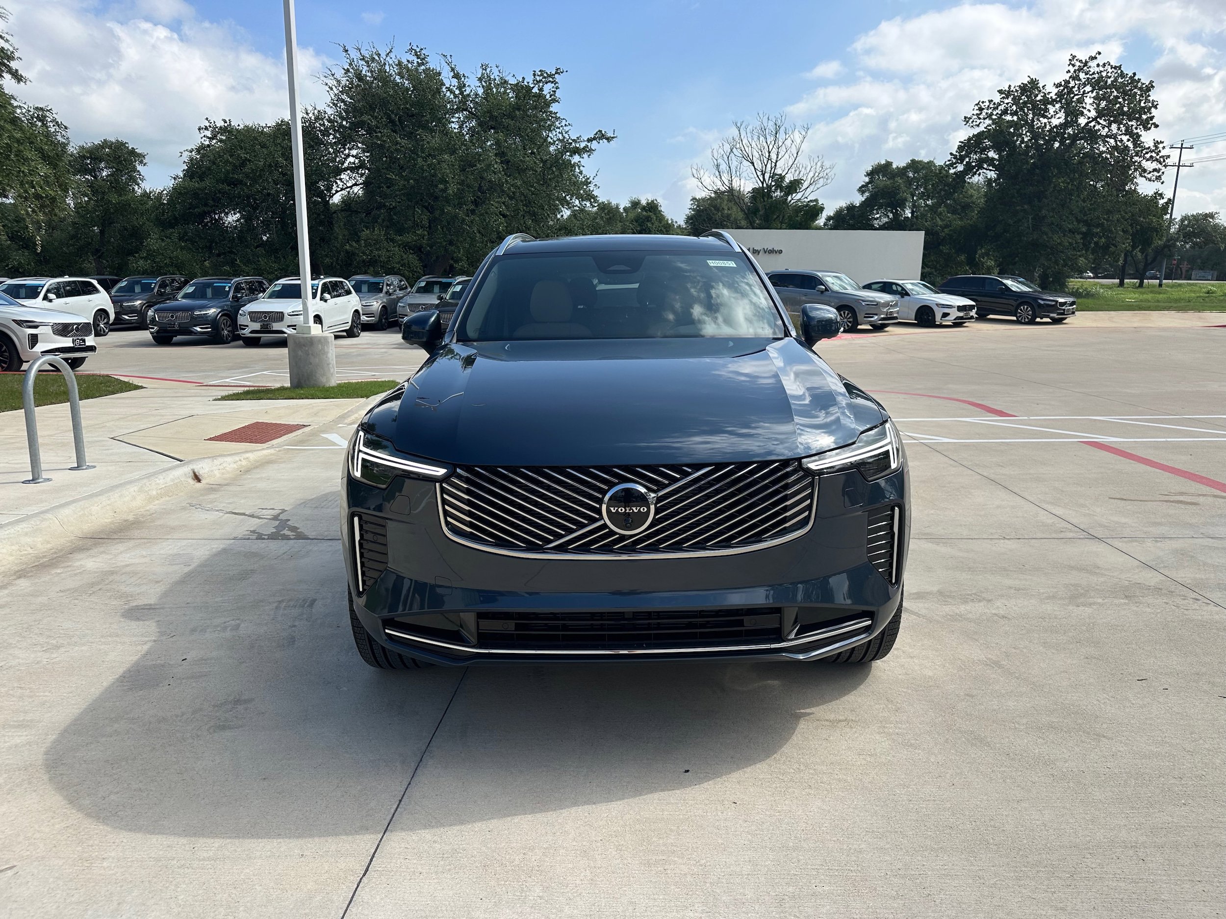 Used 2026 Volvo XC90 B6 Plus w/ Protection Package Premier AWD/4WD image 6