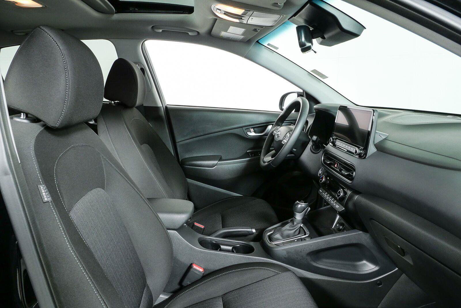 Used 2023 Hyundai Kona SEL w/ Convenience Package FWD image 22