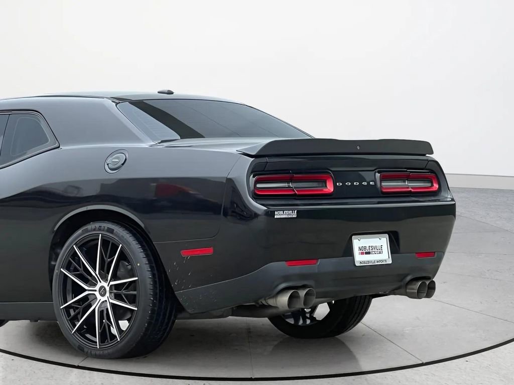 Used 2016 Dodge Challenger R/T w/ Blacktop Package RWD image 7
