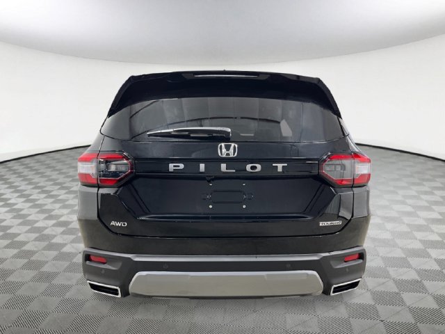 New 2026 Honda Pilot Touring image 5