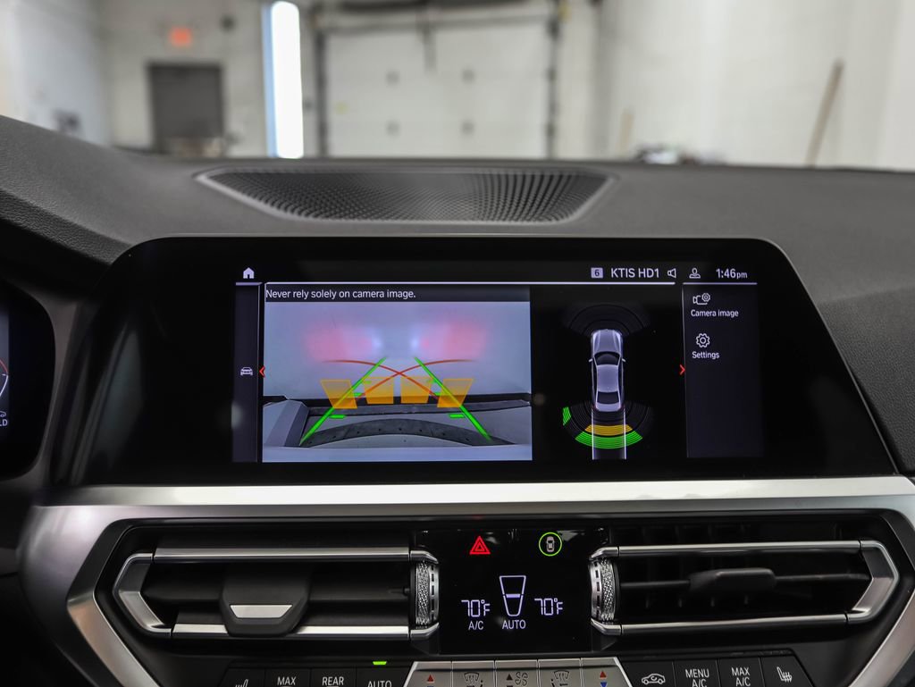 Used 2022 BMW 330i xDrive Sedan w/ Driving Assistance Package image 18