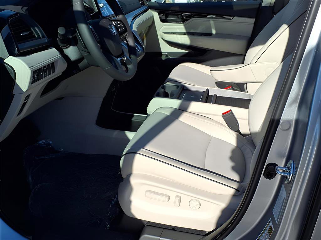 New 2026 Honda Odyssey Touring image 20