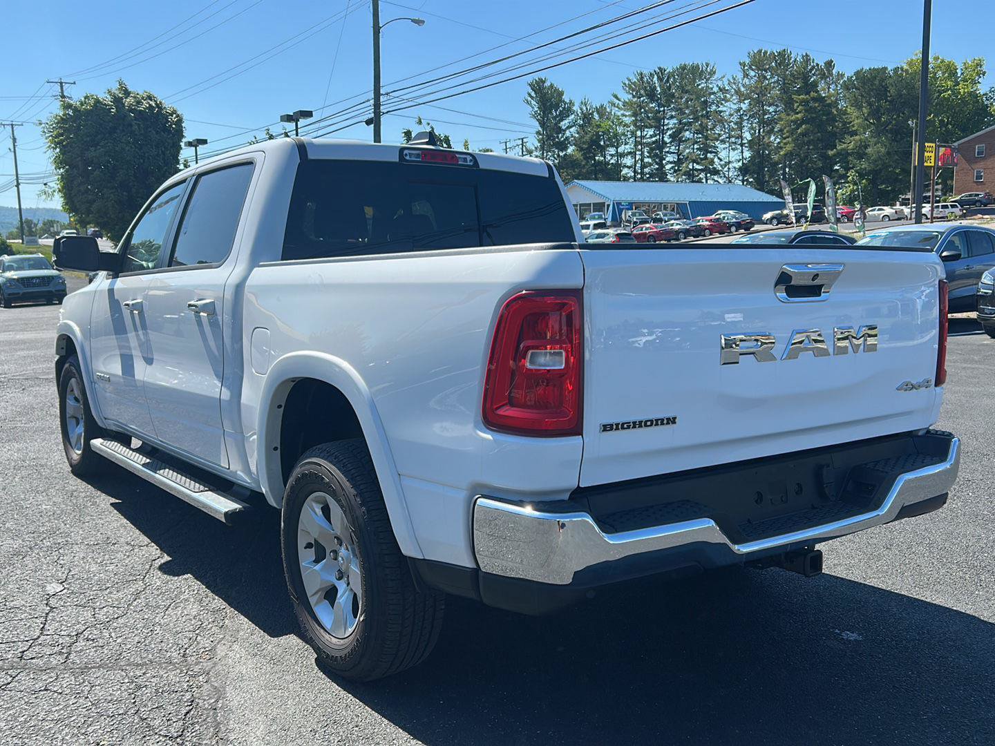Used 2025 RAM 1500 Big Horn AWD/4WD image 3