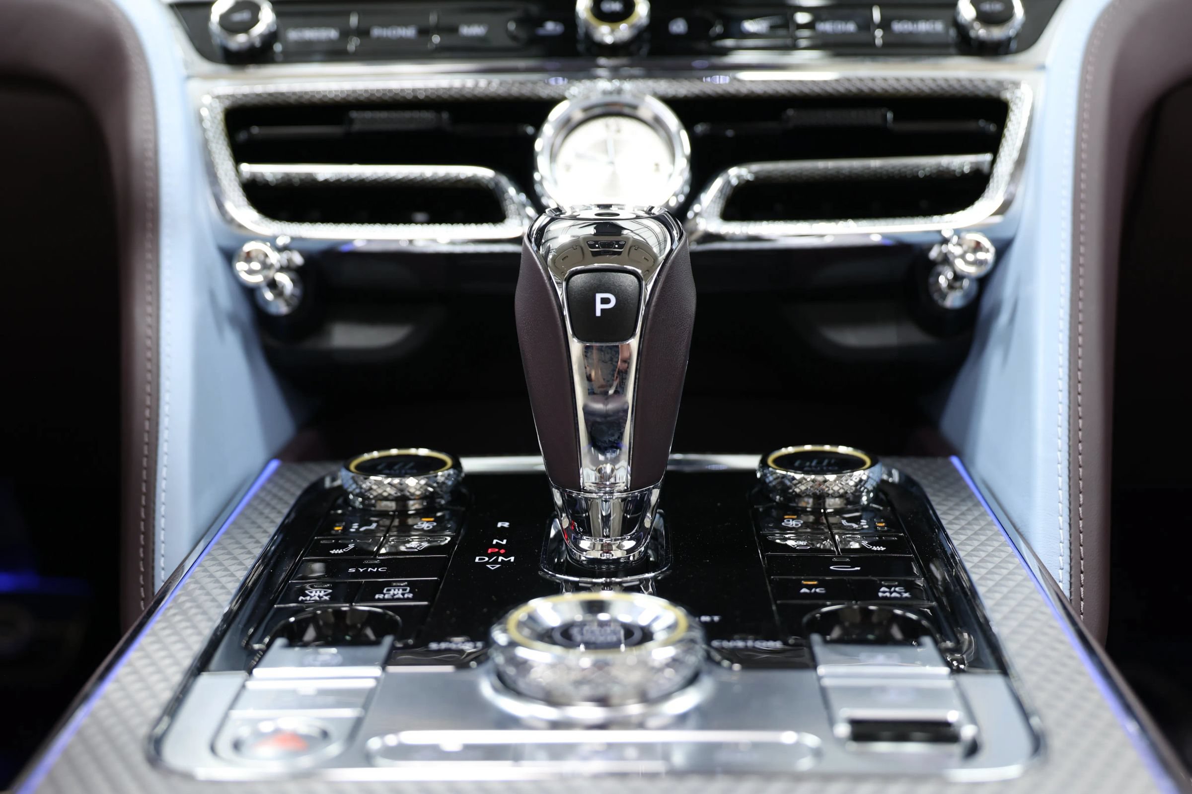 Used 2022 Bentley Flying Spur V8 AWD/4WD image 55