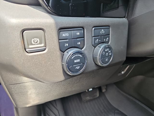 Used 2023 Chevrolet Silverado 1500 LT Trail Boss AWD/4WD image 17