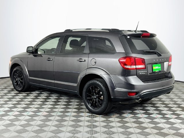 Used 2019 Dodge Journey SE w/ Blacktop Package FWD image 6