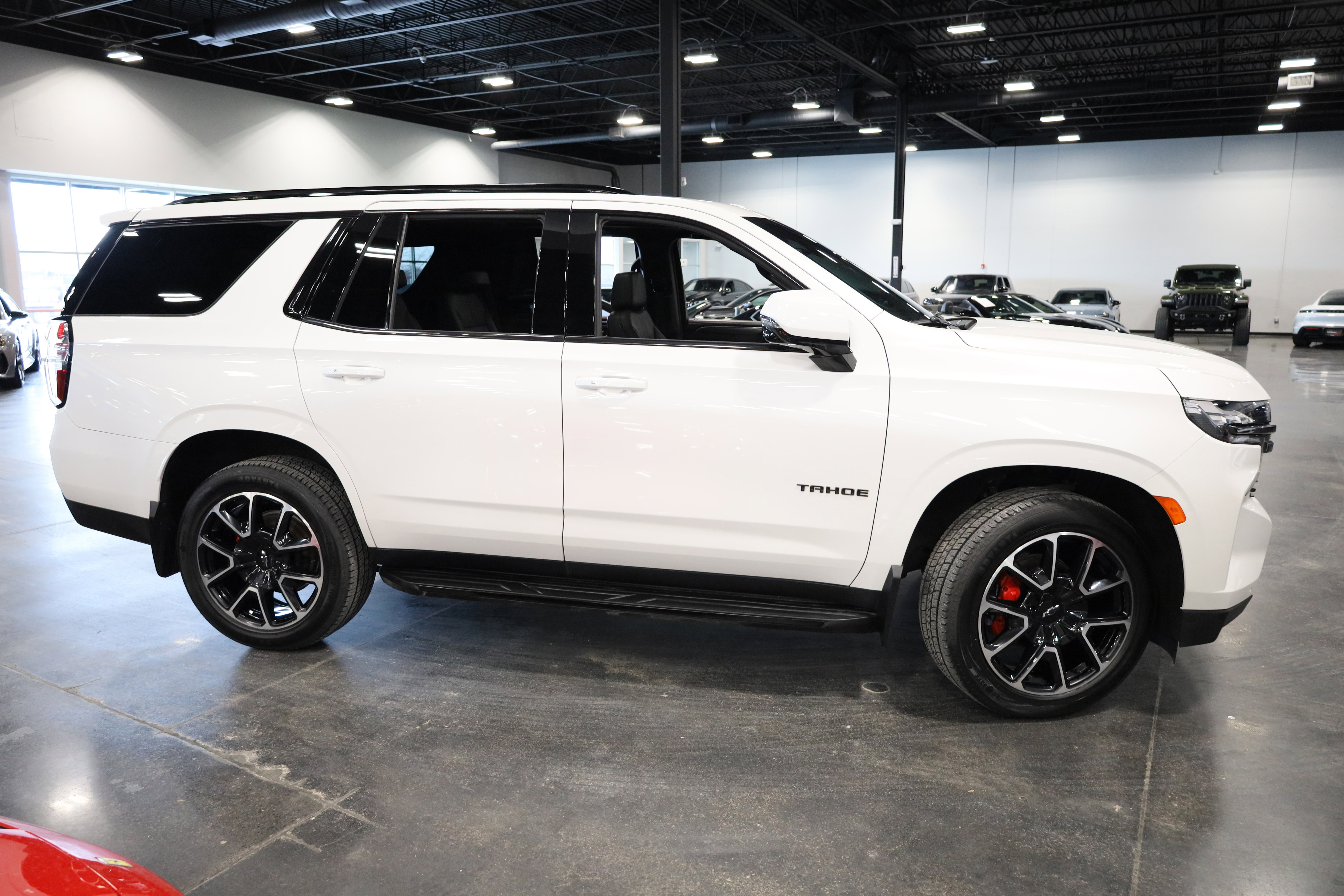 Used 2022 Chevrolet Tahoe RST w/ Luxury Package image 8