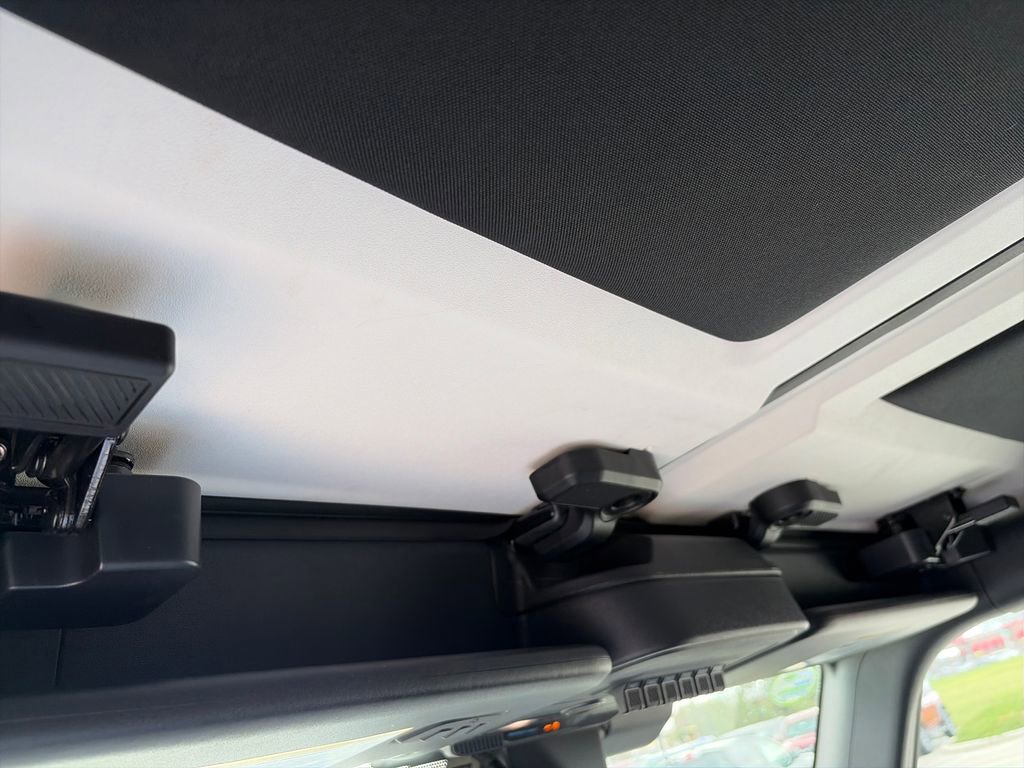 Used 2025 Ford Bronco Badlands AWD/4WD image 30