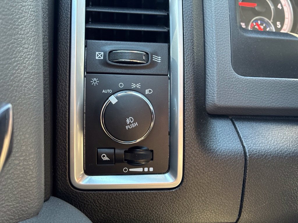 Used 2018 RAM 2500 Big Horn AWD/4WD image 28
