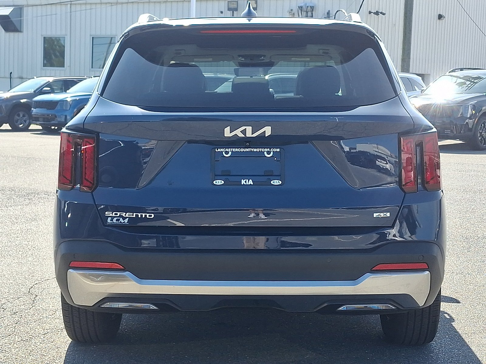 Used 2025 Kia Sorento S w/ Panoramic Sunroof Package AWD/4WD image 5