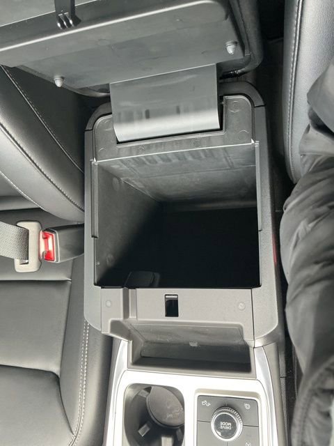 Used 2023 Ford Explorer XLT w/ Equipment Group 202A image 23